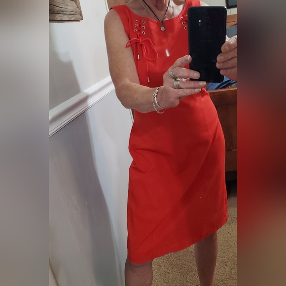 Apart dress - Picture 2 of 9